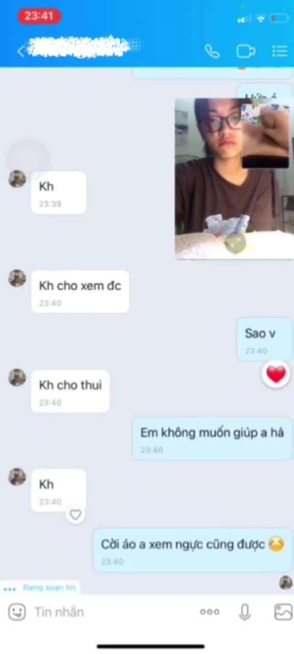 Con Bé Học Sinh Lớp 10 Bị Gạ Show