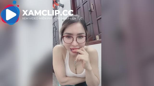 Cô giáo Hoài Thu và màn comeback khiến nam sinh chảy nước miếng