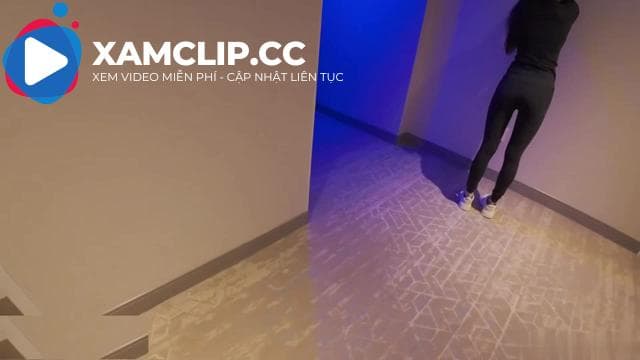 Cô em hàng xóm body siêu nuột muốn đi dạo public ban đêm