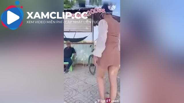 Clip Mỹ Hạnh 2k cởi đồ cho người lạ sờ hàng giữa ban ngày