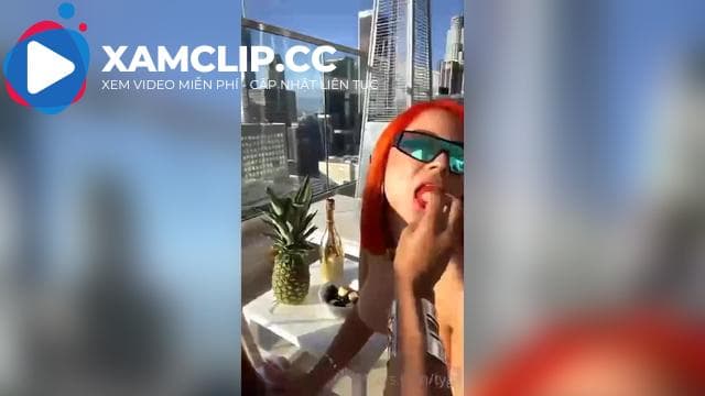 Clip rapper gốc Việt Tyga và những cô bạn gái Tây #2