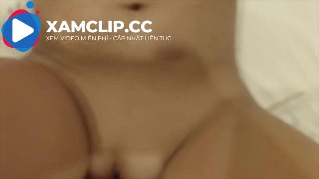 Clip lần đầu không che mặt của em gái 2006, máu me be bét