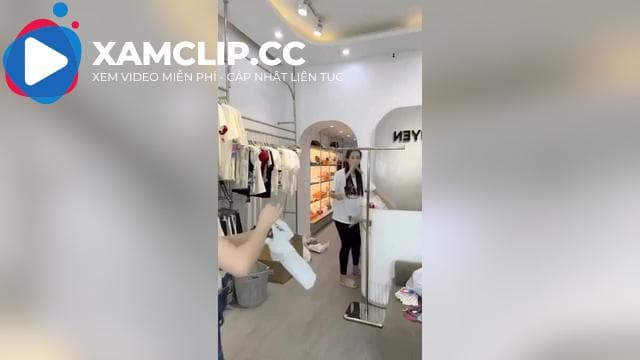 Nhung Nguyễn Boutique Hải Phòng lộ hàng trên sóng live