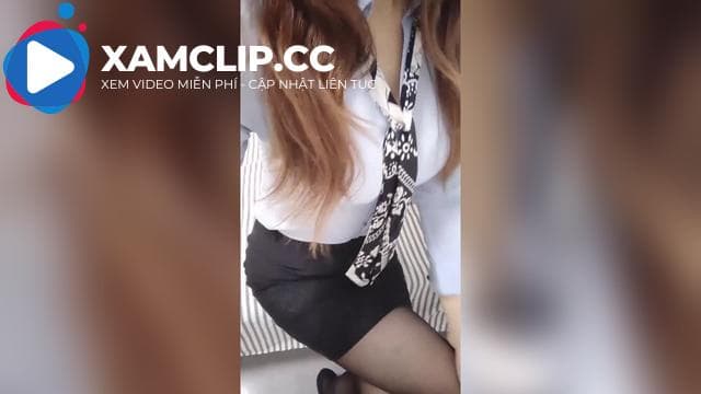 Thư ký mà nuột thế này thì sếp sao mà làm việc được?