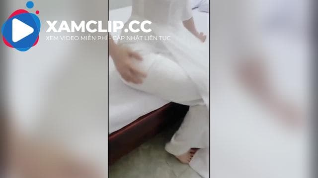 Bé Na đi ăn liên hoan say xỉn ôm bồn cầu và anh hàng xóm cơ hội