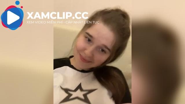 HornyGirlH bướm xinh phê pha cùng sextoy màu hồng