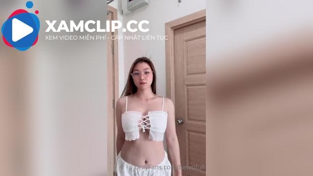 Em hotgirl Thái tung video nude khiêu gợi mời anh xơi