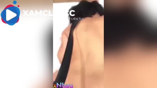 Chị là con đĩ của anh