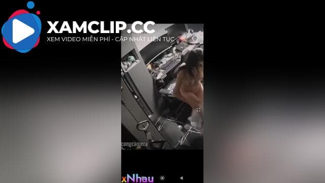 Hack cam em gái vú to