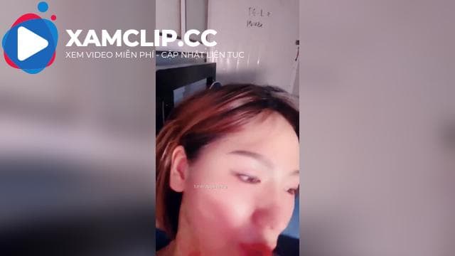 Ngọc Thảo 2k bướm dâm lại còn để lún phún ba sợi lông mới chịu