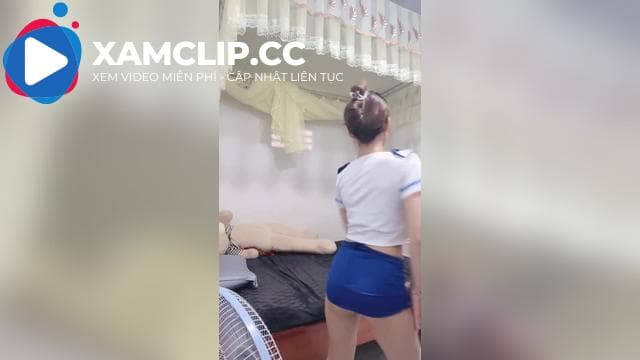 Hot Titktoker Thảo Như nhảy sexy uốn éo khiêu gợi dục