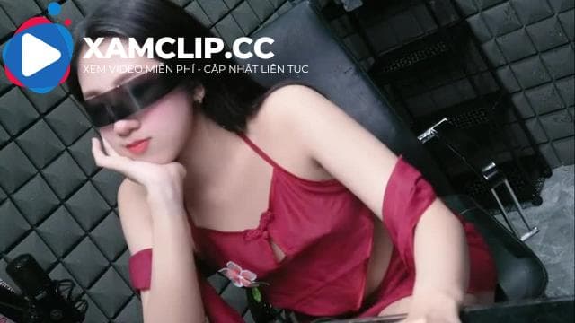 Áo đỏ chứng tỏ hàng ngon